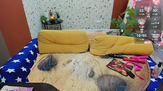 FlirtyMary webcam