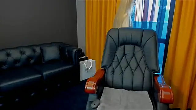 HaleySweet18 webcam