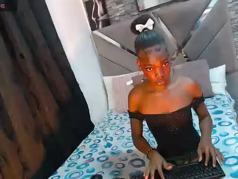 black_tsx webcam