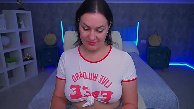 VelvetLuck webcam