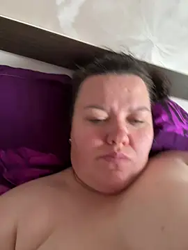 SunnyLeila2101 webcam