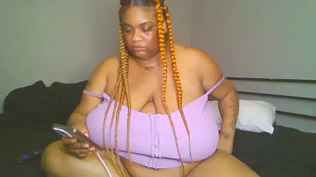 NaughtyHottieBBW webcam