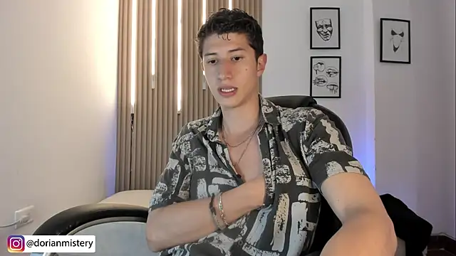 Dorianmistery2322_ webcam