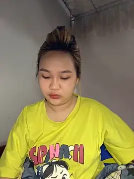 Almira6868 webcam