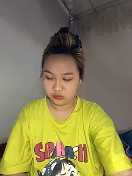 Almira6868 webcam