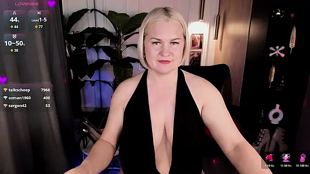 YolandaKiss webcam