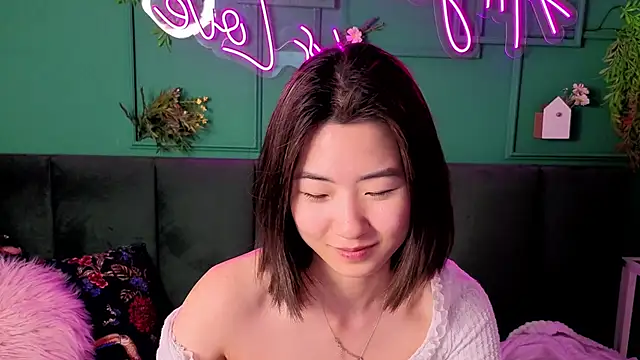 Runi_Asian