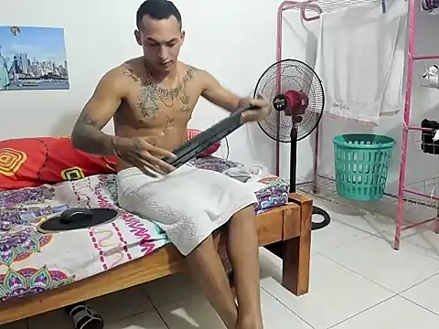 Watch Roxana_Brayan live on EroticFlix - High definition streams