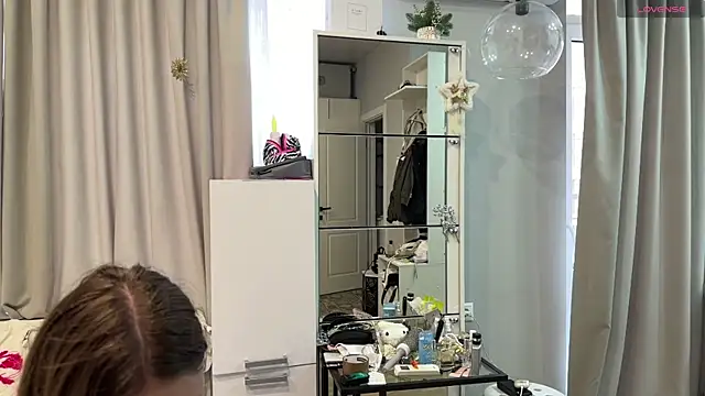 Watch selena_favn live on EroticFlix - High definition streams