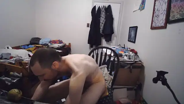 JohnnyMoves webcam