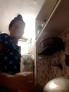 Sexy-Suhani2