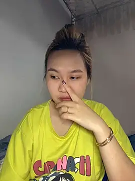 Almira6868 webcam