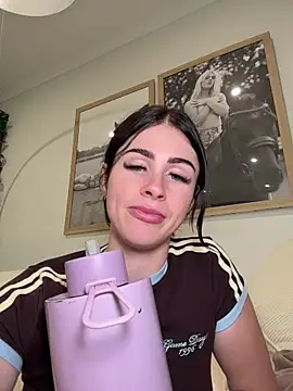 aus_queen webcam