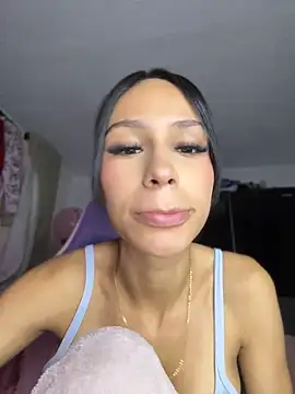 Miaa_love6969 webcam