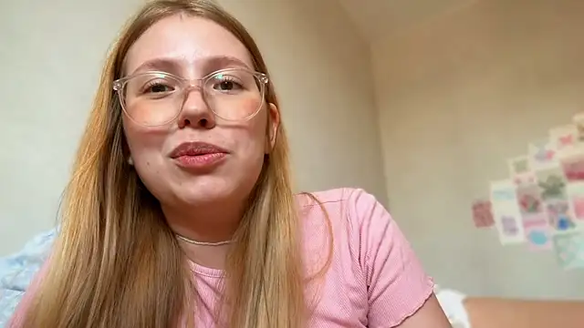 HoneyAudrey webcam