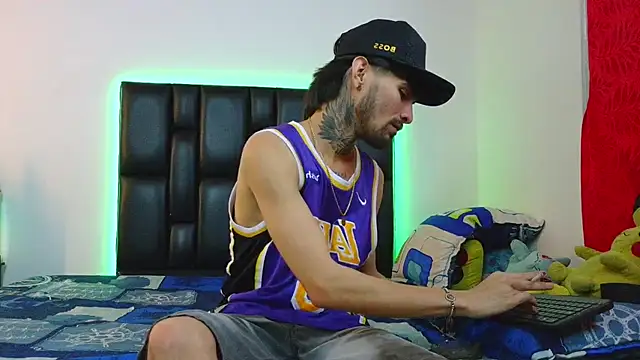 Brutal_Sex_Fucking webcam