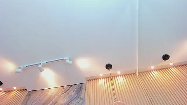 ella_harper webcam