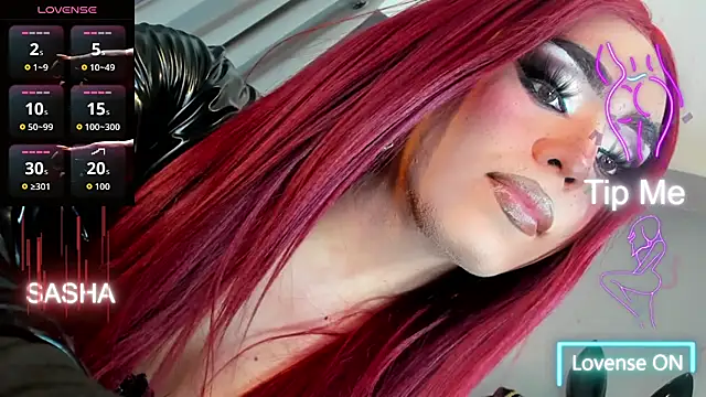 DominaAurumXXX webcam