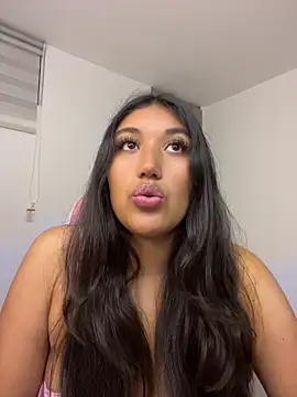 SharaRous webcam
