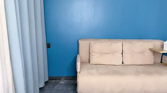 ella55-- webcam