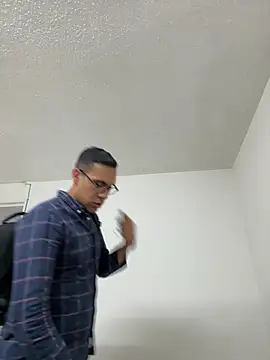 AdrianGarcia89 webcam