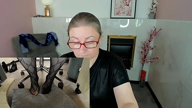 Alexandra_Kind webcam