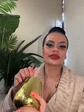 SassyNatasha webcam