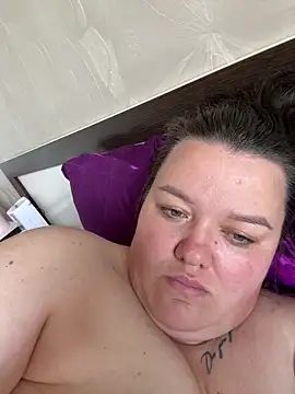 SunnyLeila2101 webcam
