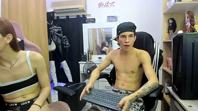 Pride_couple webcam
