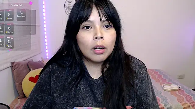 EllieMoonX webcam