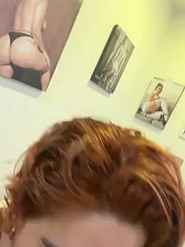 violet-grey webcam