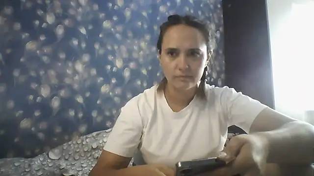 Alisa07qw webcam