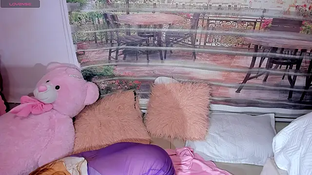 little_doll18_ webcam