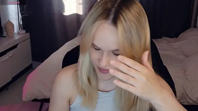thehousemaidd webcam