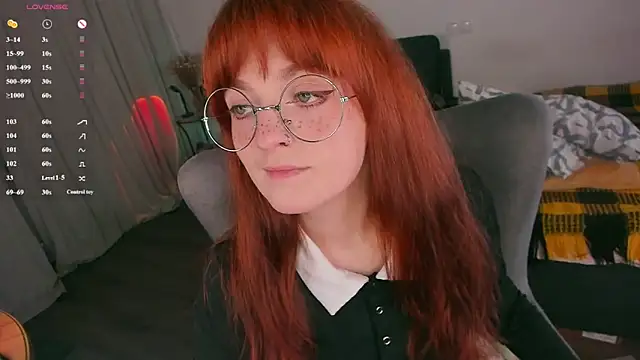 Alice_CutePerv webcam