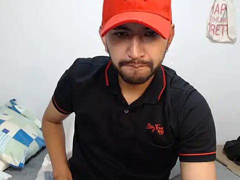 thomass1018 webcam