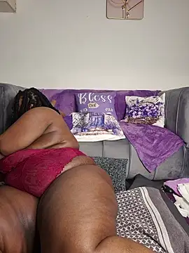 ThickianaRider live sex cam