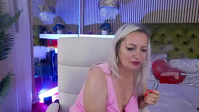 LadyTouch webcam