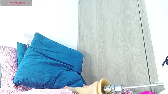 avaleri_cherry webcam