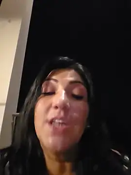 LittleMissEeve webcam