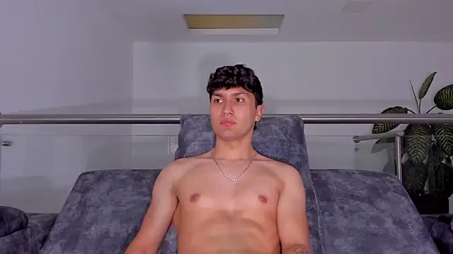 Valerio_James7 webcam