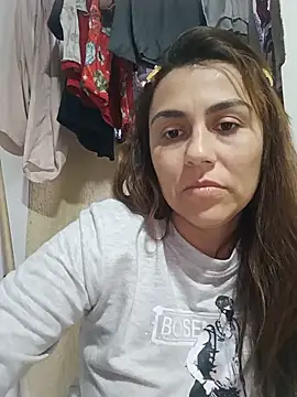 vanessa-titisM live cam on StripChat
