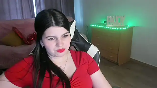 KisaModel live cam on StripChat