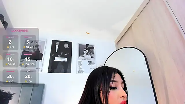 Watch hollyprincess_2 live on EroticFlix - High definition streams