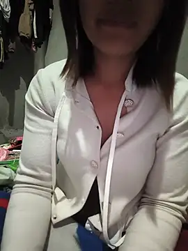 emma-sin (F young) - I dream of owning that dress 👗👗