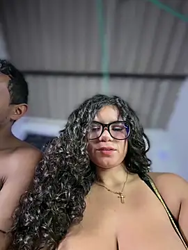 Watch Simone_Miller live on EroticFlix - High definition streams