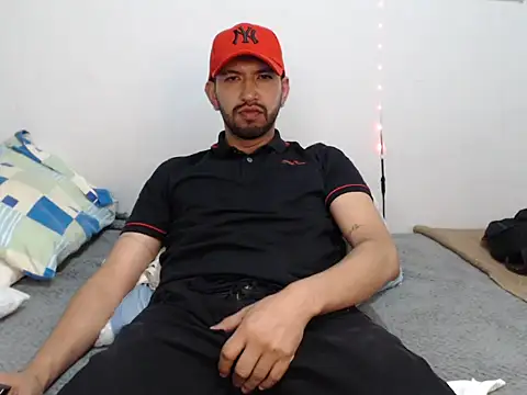 thomass1018 webcam