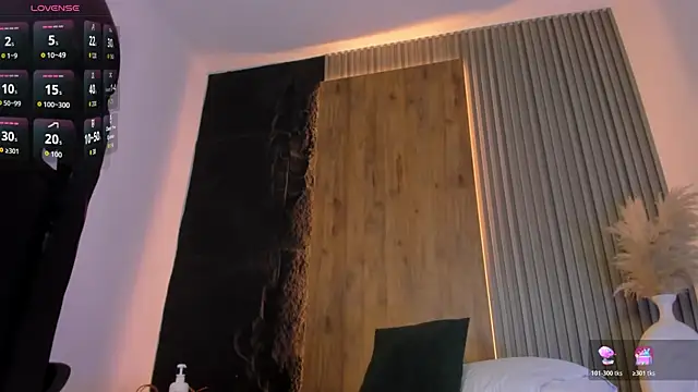 lia_sexx19 - Lia_sexx19's free webcam - UK Sex Cams