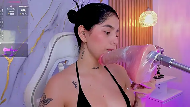 alissaowens_ webcam