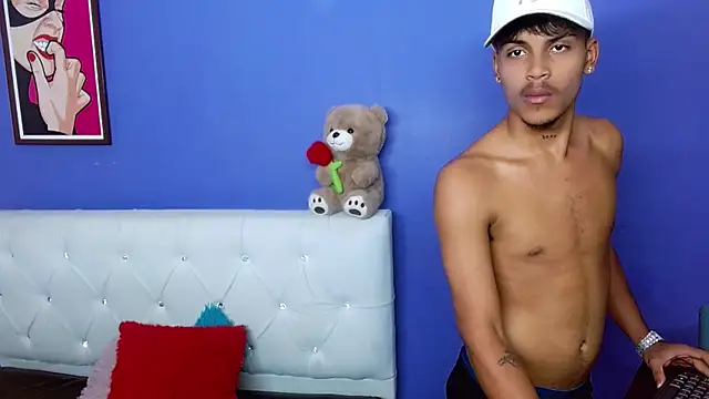 Angel_foxc13 webcam